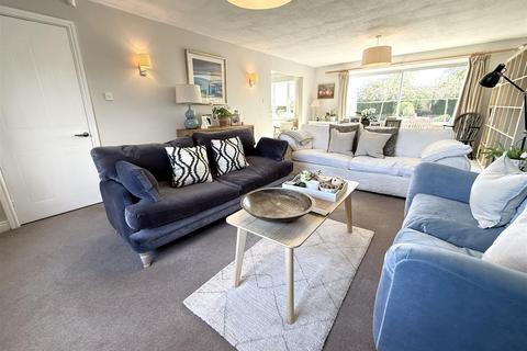 4 bedroom detached house for sale, Riverside Walk, Bottesford