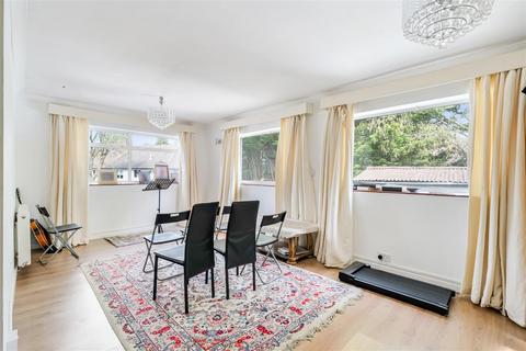 4 bedroom detached bungalow for sale, Beechen Lane, Lower Kingswood, Tadworth