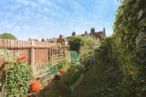 3 bedroom end of terrace house for sale, Beechwood Road, Luton