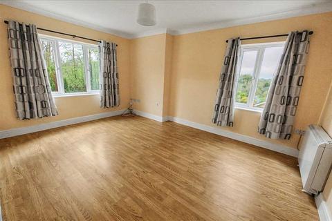 4 bedroom detached bungalow for sale, Ffynnon Dewi, Martletwy