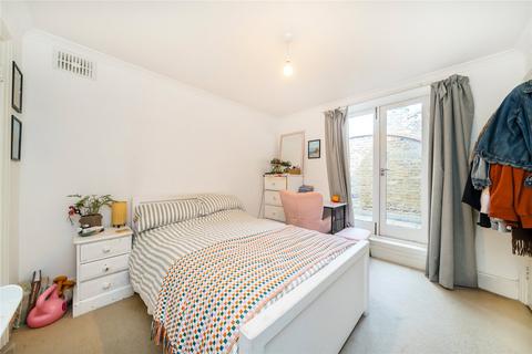 2 bedroom flat for sale, Three Colt Street, London, E14