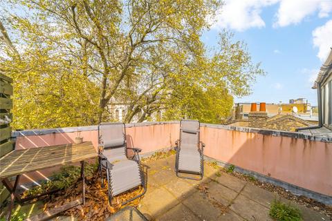 2 bedroom flat for sale, Three Colt Street, London, E14