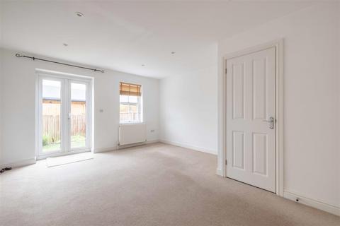 3 bedroom semi-detached house for sale, St. Leonards Road, Windsor