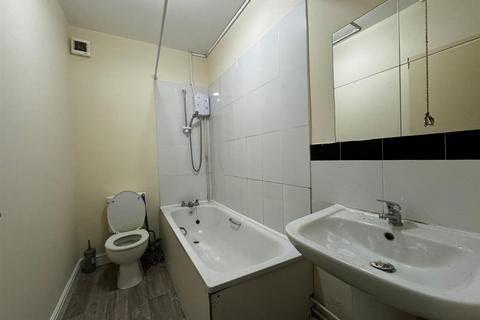 1 bedroom flat to rent, St. James Road, Leicester, LE2