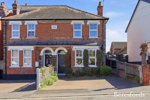 Junction Road, Warley, CM14