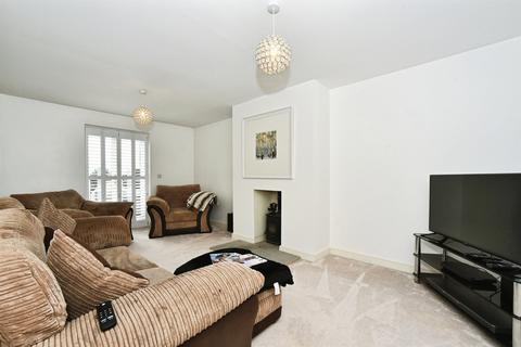 3 bedroom terraced house for sale, St. Marys Road, Market Lavington, Devizes