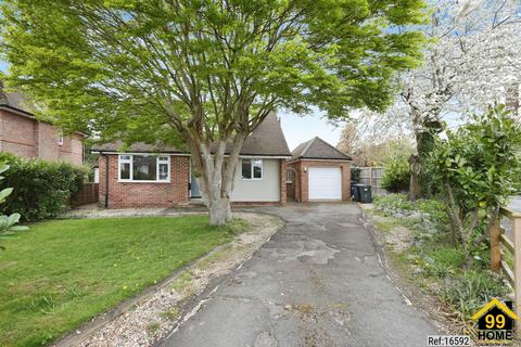 3 bedroom detached house for sale, Chenies Avenue, Little Chalfont, Buckinghamshire, HP6