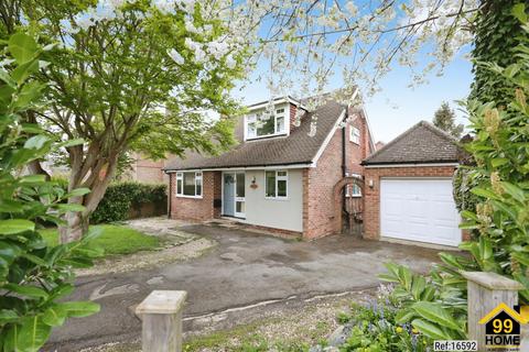 3 bedroom detached house for sale, Chenies Avenue, Little Chalfont, Buckinghamshire, HP6