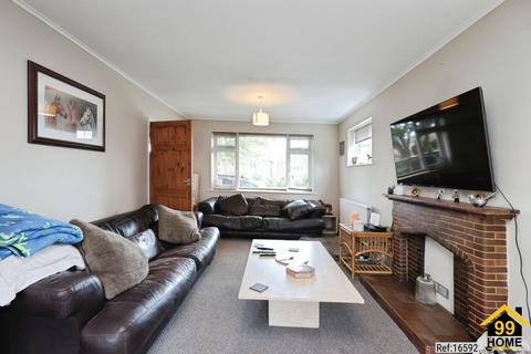 3 bedroom detached house for sale, Chenies Avenue, Little Chalfont, Buckinghamshire, HP6