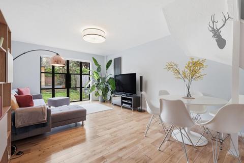 Hewison Street, Bow, E3