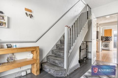 3 bedroom terraced house for sale, Canterbury Road, London, E10