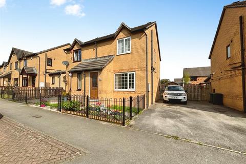 2 bedroom semi-detached house for sale, Eaglesfield Drive, Bradford BD6