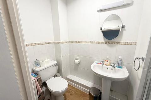2 bedroom apartment to rent, Cardinal Mews,ANDOVER TOWN