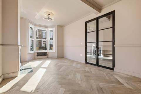 4 bedroom terraced house for sale, St. Mary's Road, London E10