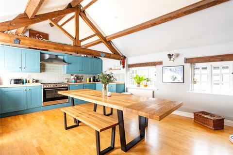 2 bedroom apartment for sale, Church Mews, Stony Stratford, Milton Keynes, Buckinghamshire, MK11
