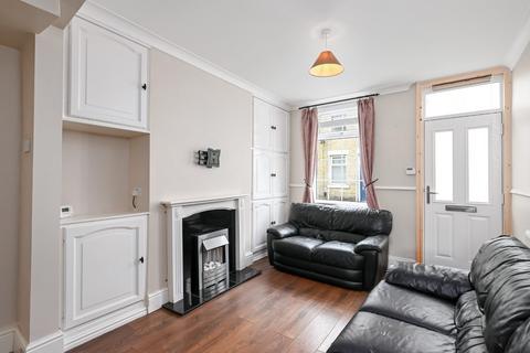 2 bedroom terraced house to rent, Falconer Street, Holgate, York, YO24