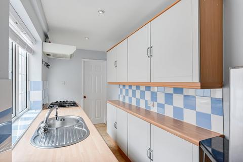 2 bedroom terraced house to rent, Falconer Street, Holgate, York, YO24