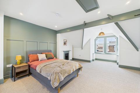 1 bedroom in a house share to rent, Worcester Street, Gloucester, Gloucestershire, GL1