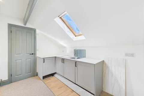 1 bedroom in a house share to rent, Worcester Street, Gloucester, Gloucestershire, GL1