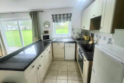 3 bedroom flat for sale, 24 Glan Gors, Harlech