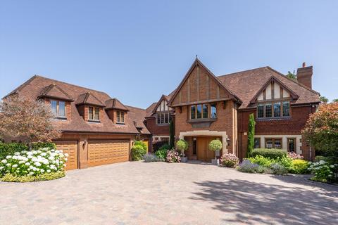 21 Princes Drive, Oxshott, Surrey KT22