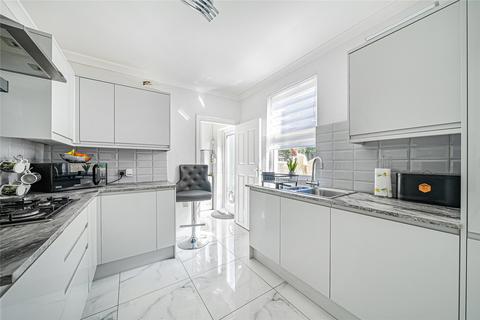 3 bedroom end of terrace house for sale, Merritt Road, London, SE4