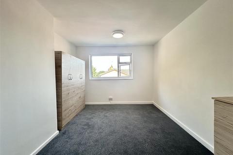 undefined, Kingsland, Harlow