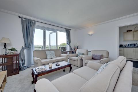 2 bedroom flat to rent, Farington Acres, Vale Road, Weybridge, Surrey, KT13