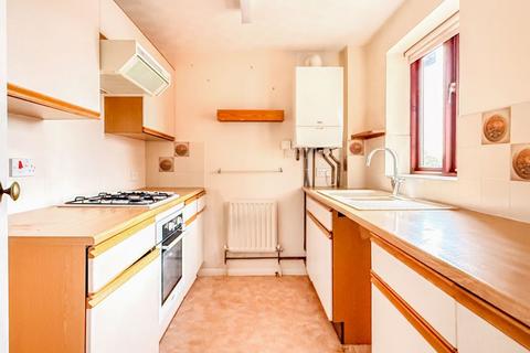 1 bedroom flat for sale, Lymington Road, New Milton BH25