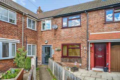 3 bedroom flat for sale, Simons Croft, Bootle, Merseyside, L30
