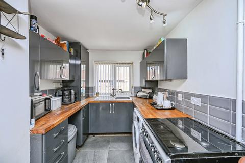 3 bedroom flat for sale, Simons Croft, Bootle, Merseyside, L30