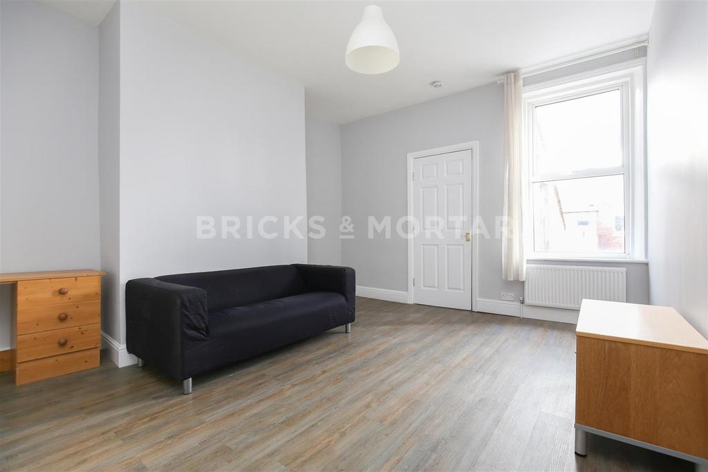 Simonside Terrace, Newcastle Upon Tyne NE6