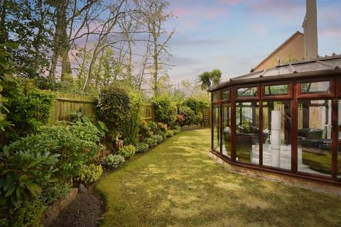 4 bedroom detached house for sale, Fearns Mead, Warley, Brentwood