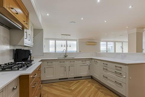 3 bedroom apartment for sale, Alipore Close, Poole, BH14