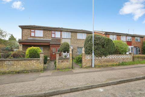 Semi-detached house - Padholme Road, PETERBOROUGH