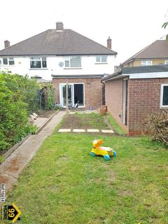 4 bedroom semi-detached house for sale, Elmscroft Gardens, Potters Bar, United Kingdom, EN6