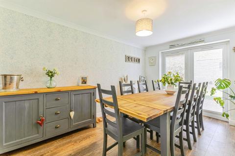 5 bedroom detached house for sale, Villa Way, Wootton, Northampton
