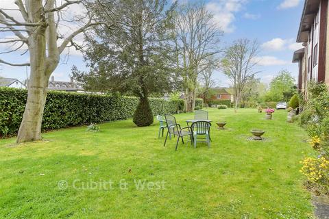 1 bedroom flat for sale, Reigate Hill, Reigate, Surrey