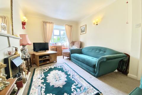 1 bedroom flat for sale, Berkeley Court, Moorside Road, Ferndown, Dorset, BH22