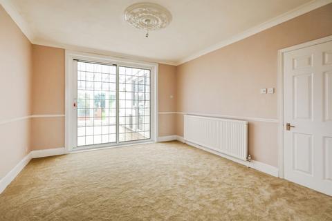 3 bedroom detached house for sale, Mansfield Road, WORKSOP