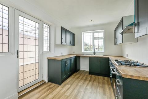 3 bedroom detached house for sale, Mansfield Road, WORKSOP
