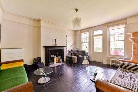 1 bedroom flat for sale, Albany Mansions, Battersea Park, London, SW11