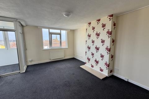 2 bedroom apartment for sale, Promenade, Blackpool FY1