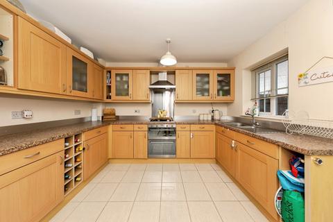 4 bedroom detached house for sale, Cwrt Lando, Burry Port SA16