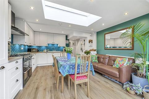 4 bedroom house for sale, Ronver Road, Lee