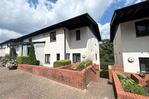 2 bed flat/apartment for rent in Woodridge, Bridgend, CF31 4PE