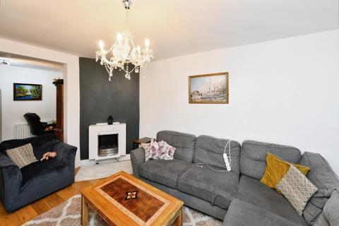 Queens Drive, Waltham Cross, EN8