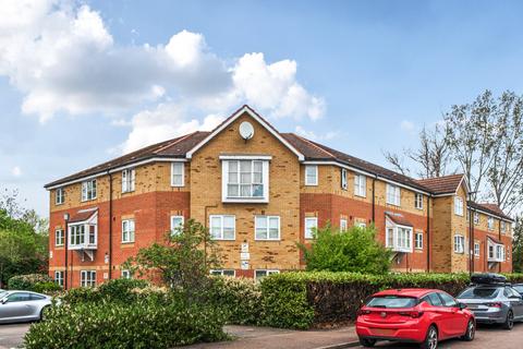 2 bedroom flat for sale, Thyme Close, Kidbrooke, London, SE3