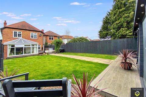 5 bedroom detached house for sale, Cheltenham Road, Longlevens