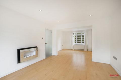 3 bedroom semi-detached house for sale, Halliwick Road, London, N10